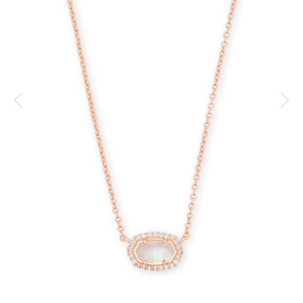Kendra Scott necklace